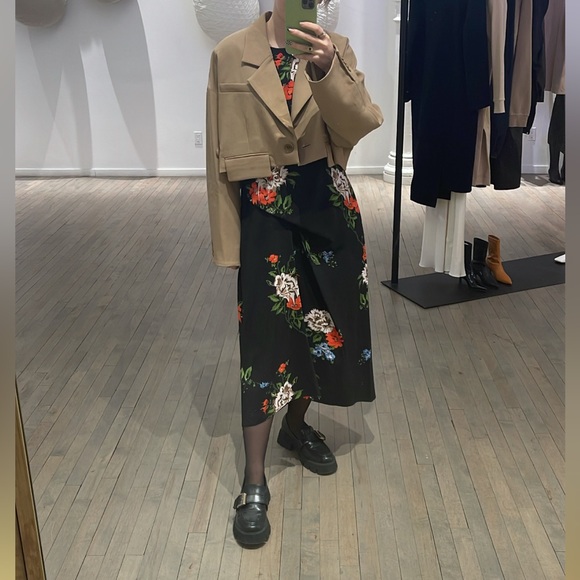 SOLD- tibi FLORAL LONG DRESS. SIZE 6 - Picture 7 of 7